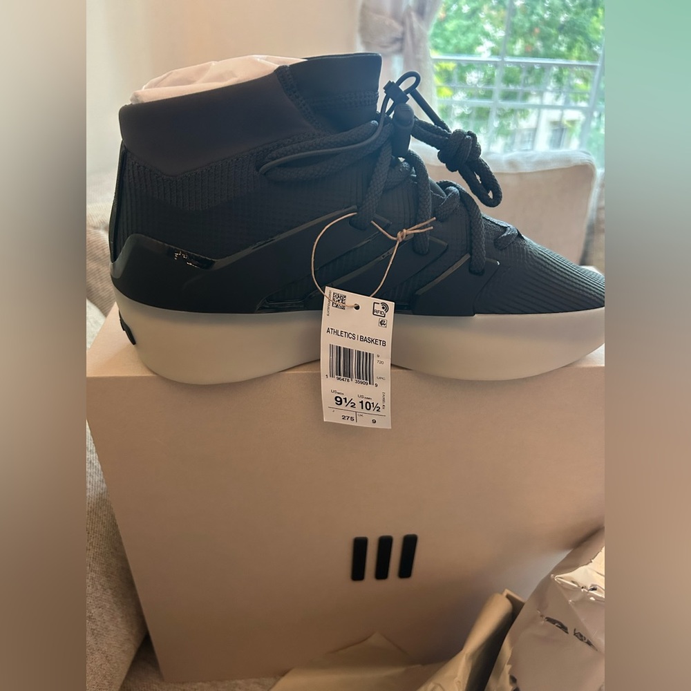 FEAR OF GOD X ADIDAS NEW